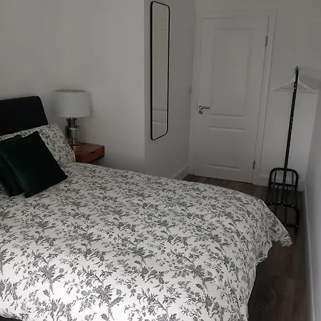 1a Cathedral Place - Cathedral Apartment Cobh